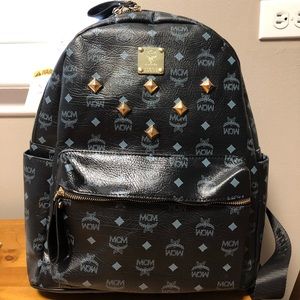 BLACK MCM BACKPACK